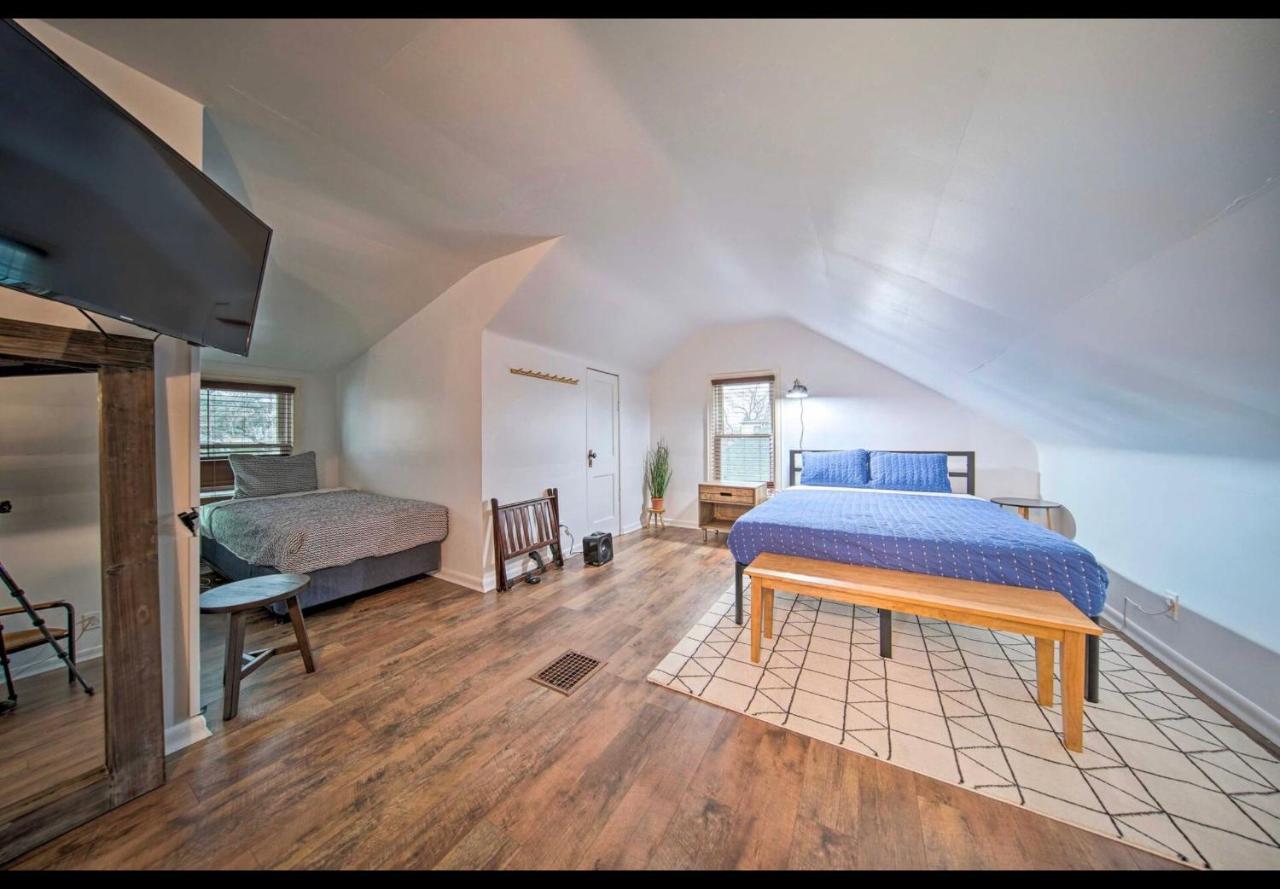 Modern • Family Friendly • Grill • Fireplace * Erie